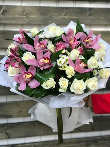 Букет цветов из: Розы и Хризантемы в Чердаклах