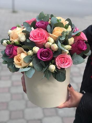 Цветочная композиция из Розы в шляпной коробке в Чердаклах