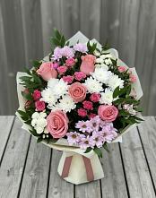Букет цветов из:  Альстромерии, Гвоздики, Розы и Хризантемы в Чердаклах
