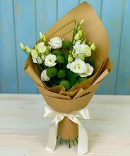 Букет цветов из:  Хризантемы и Лизиантусы в Чердаклах